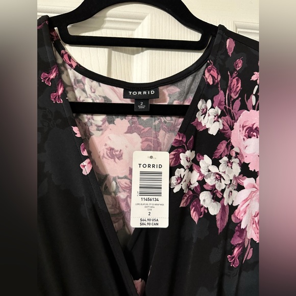 NWT Torrid dress size 2. - Picture 2 of 2